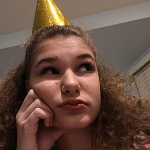 Meet your Posher, V-nika